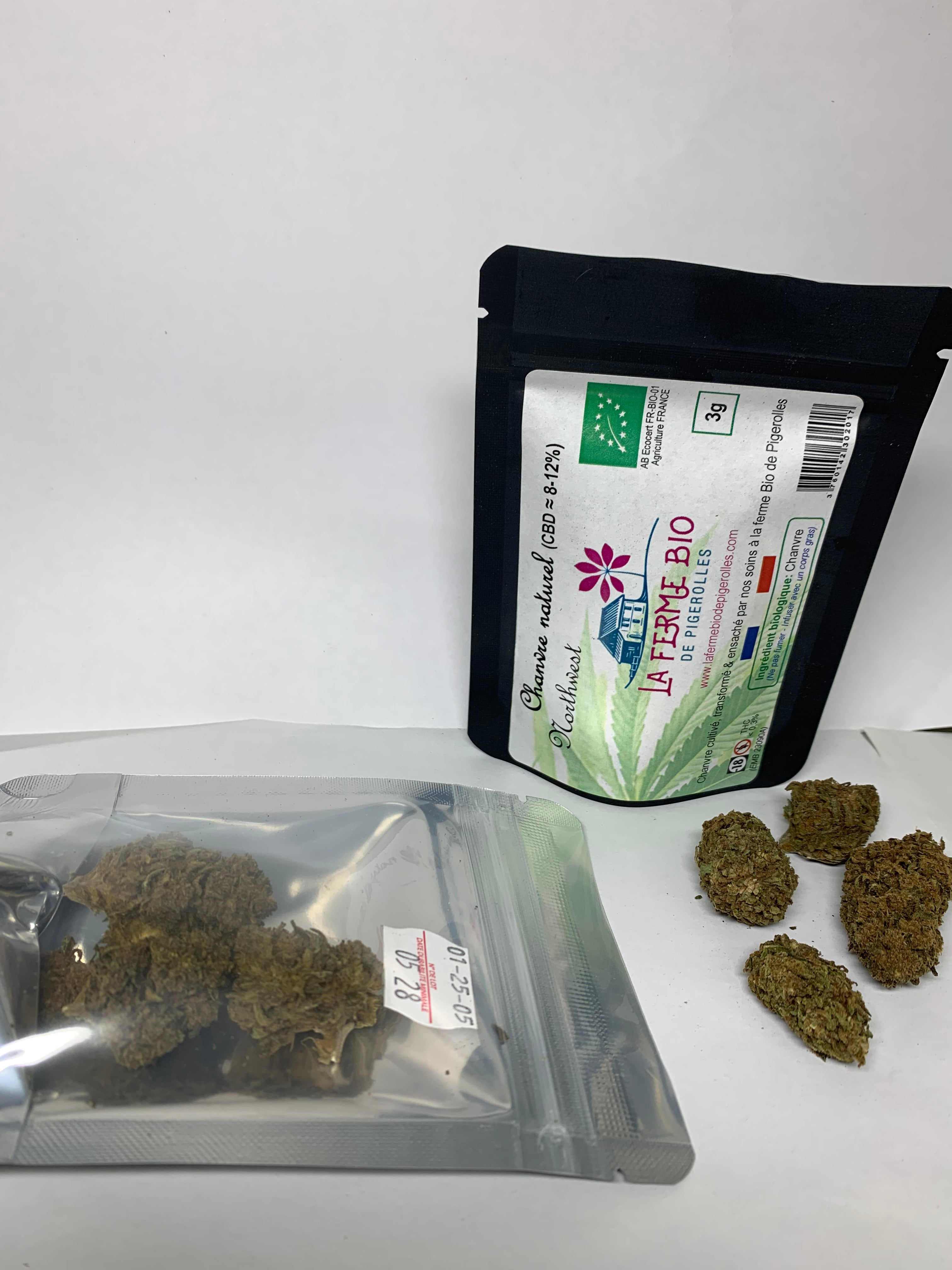 Fleur manucuré main Northwest CBD bio 3g - La ferme bio de Pigerolles 